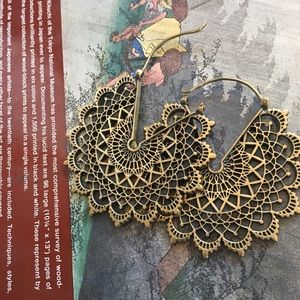 Majesty black large by maya jewelry